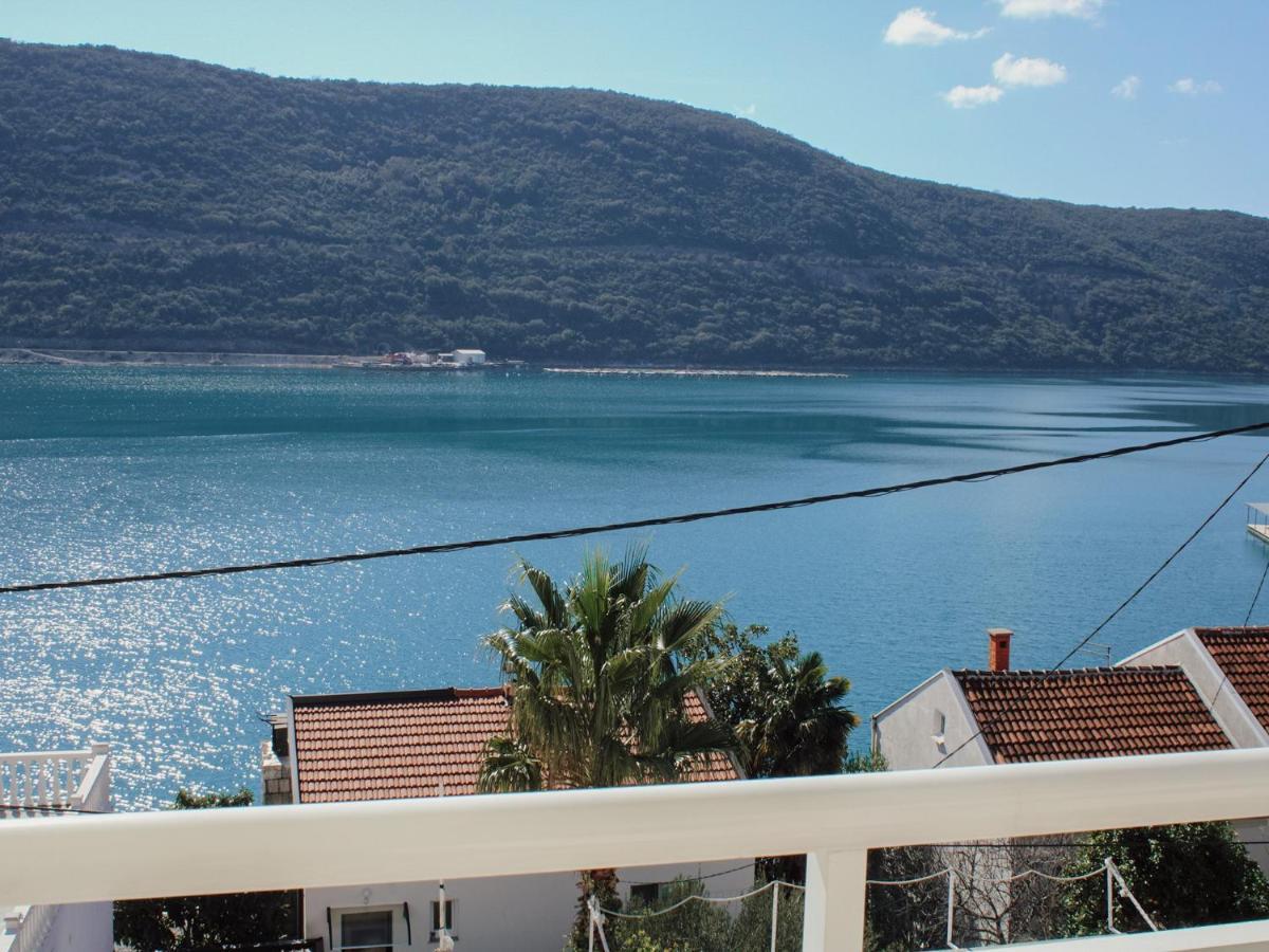 Apartments And Rooms Mato Neum Exterior photo