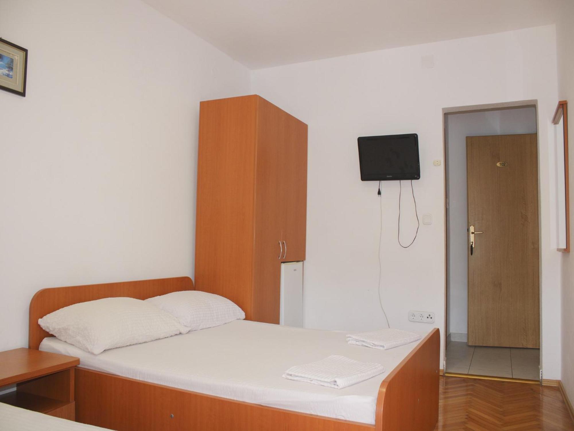 Apartments And Rooms Mato Neum Room photo