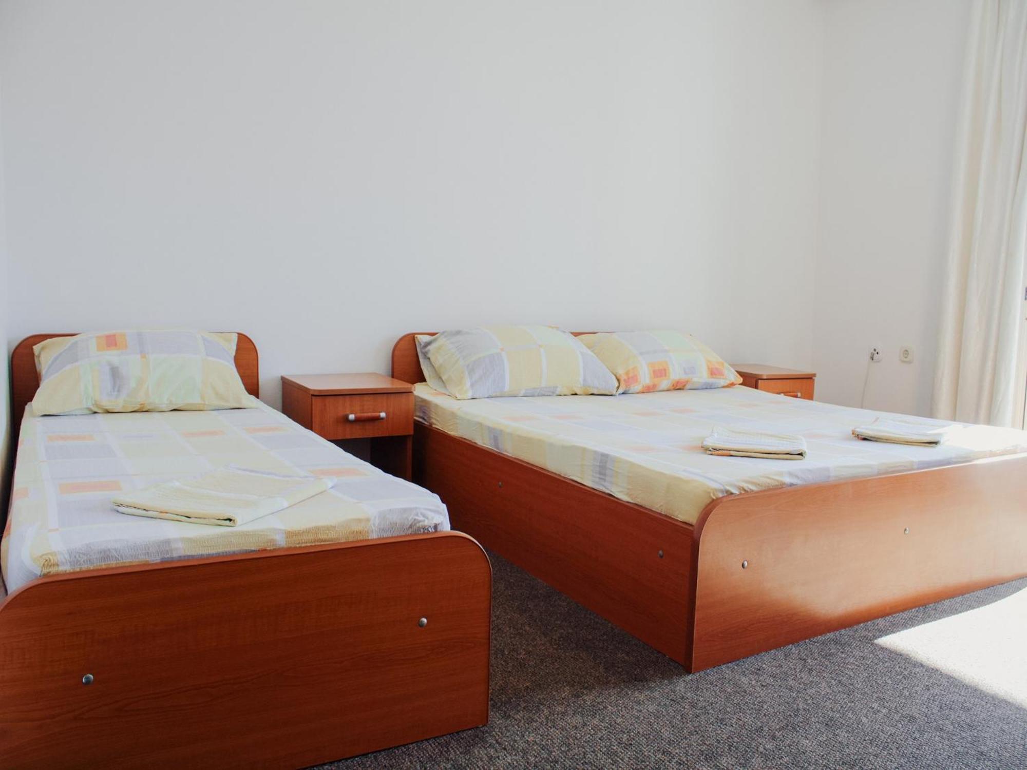 Apartments And Rooms Mato Neum Room photo