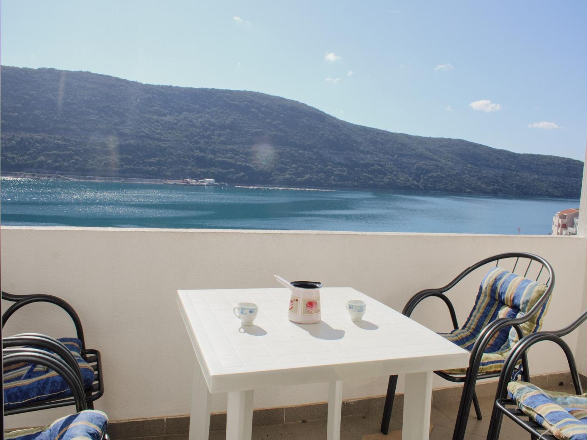 Apartments And Rooms Mato Neum Room photo