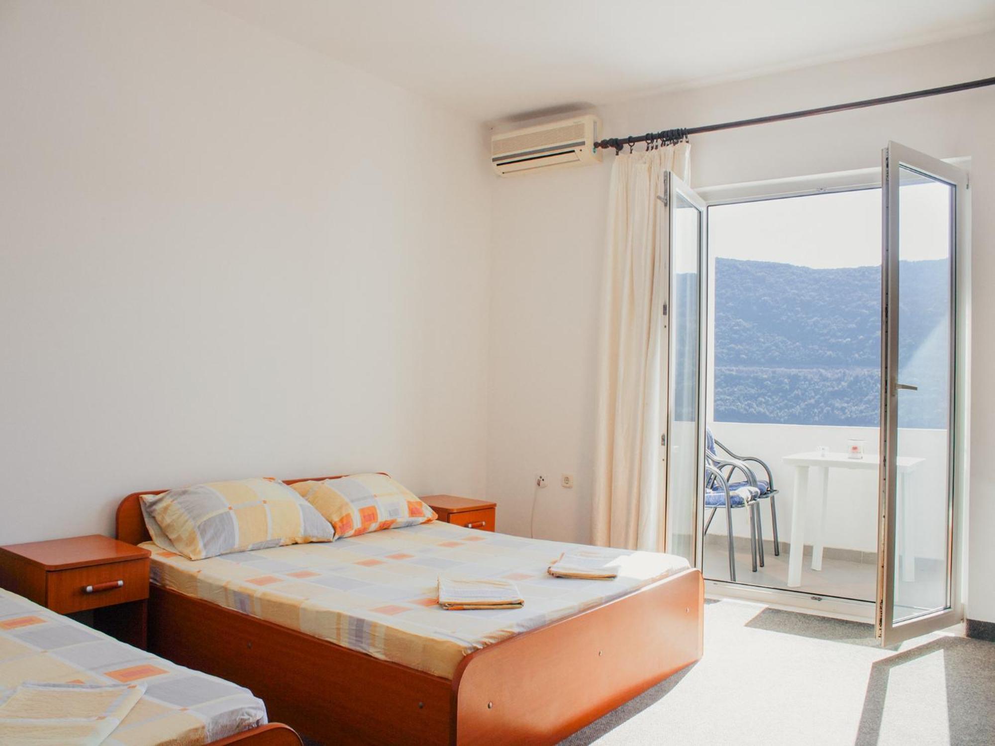 Apartments And Rooms Mato Neum Room photo